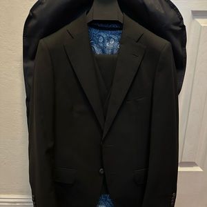 Suitsupply 38R Custom Made.